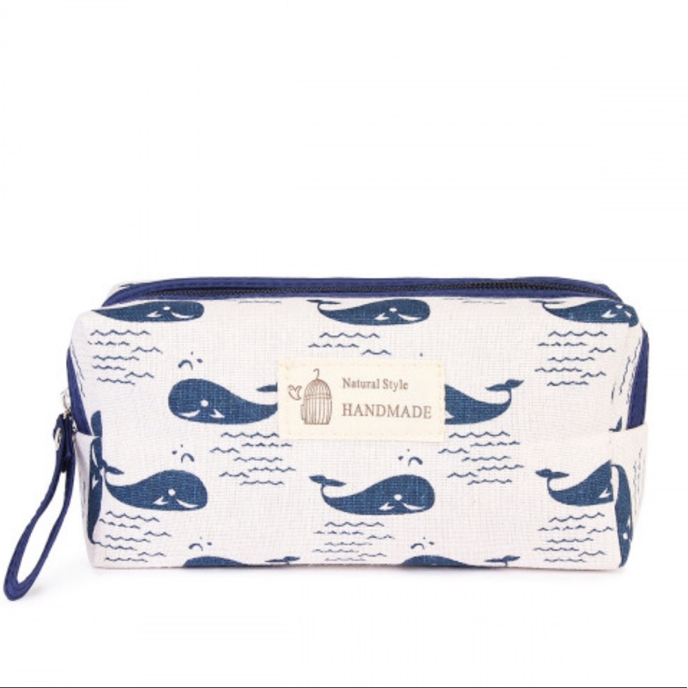 ☕️Nautical Whale Cosmetics Bag 🌟